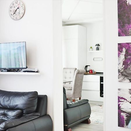 Cozy Apartment In Пристина Екстериор снимка